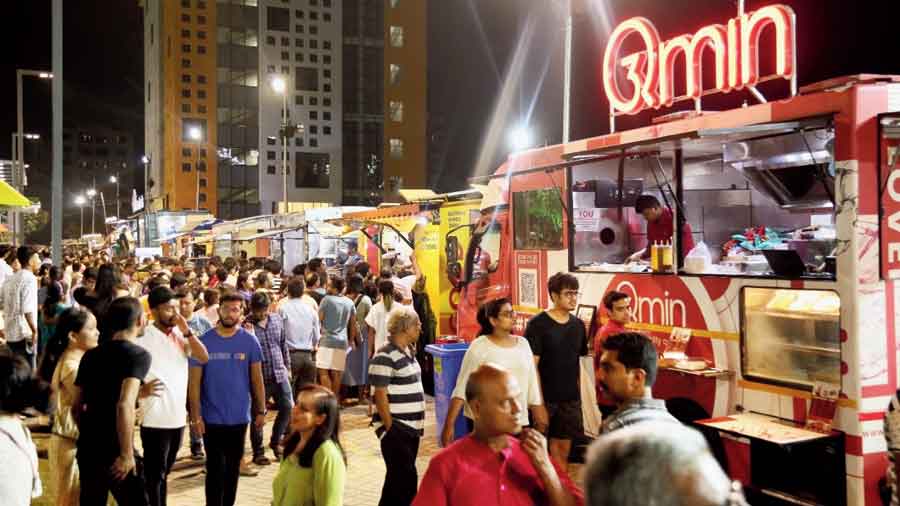 Food trucks as nightlife catalysts for New Town residents