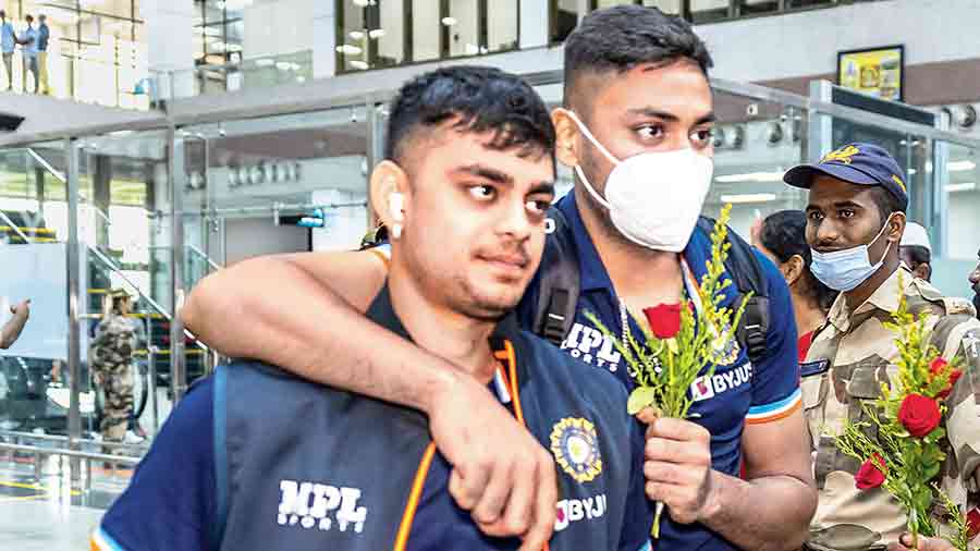  Ishan Kishan and (right) Avesh Khan on arrival  in Visakhapatnam on Monday.