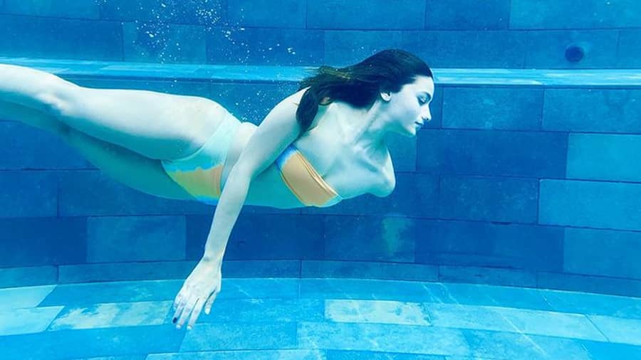 Alia Bhatt: See who rocks this perfect underwater shot with her toned body and white-and-yellow tube bikini. 