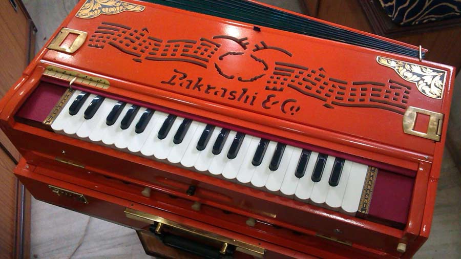 Harmonium pakrashi shop