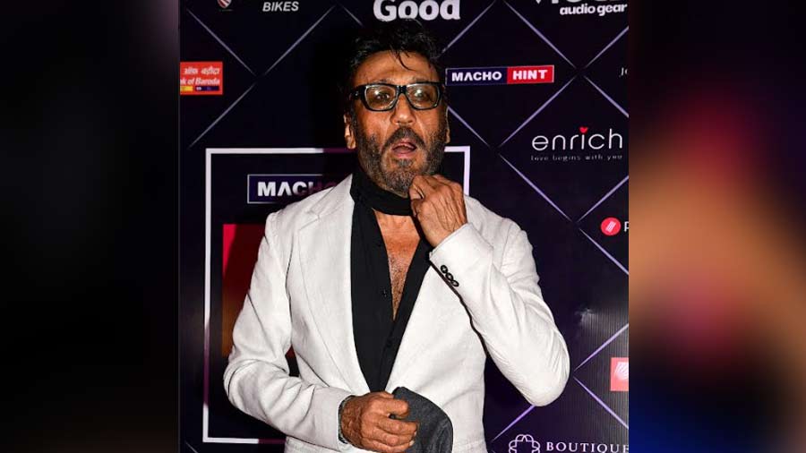 There is no denying that veteran actor Jackie Shroff is is effortlessly cool with his style and has set set a benchmark with it