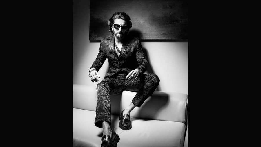 Ranveer Singh: The man who eats, sleeps and breathes fashion has made Anil Kapoor drop fire emoji in comments and we can see why!