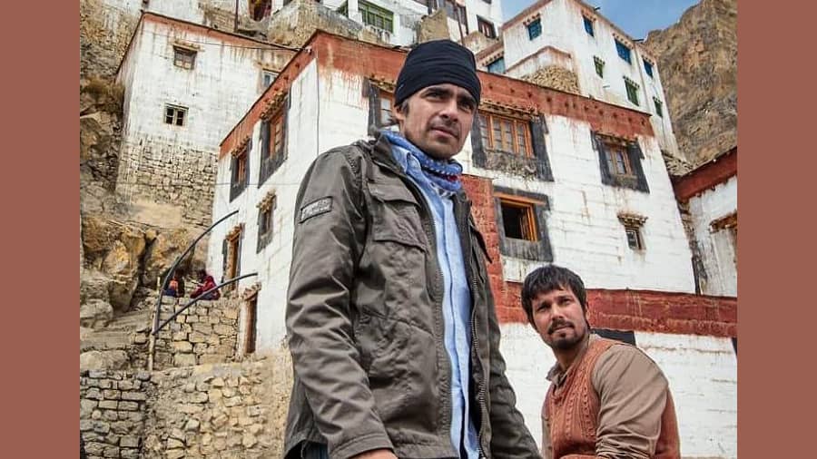 Randeep Hooda: Too much ‘Sufiyana’ in one frame. Randeep Hooda wished Highway-director Imtiaz Ali on his birthday.