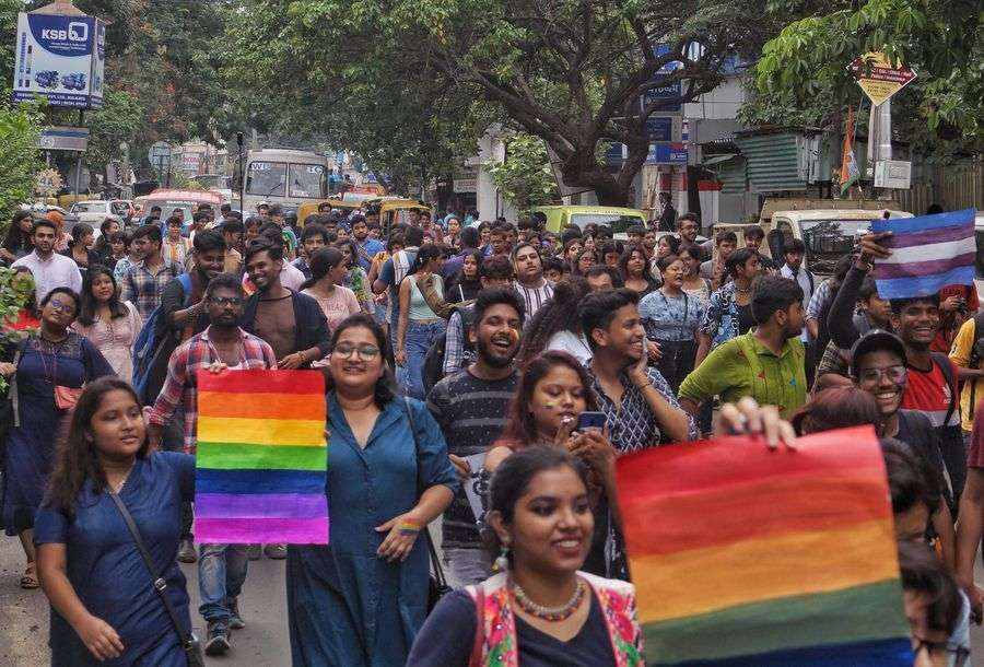 Hundreds of people took to the streets of south Kolkata, as students of the GFM Connoisseurs of Jadavpur University’s Fashion and Design Society organised a Pride Parade – a walk to celebrate inclusion, diversity and love, from JU World View to Golpark