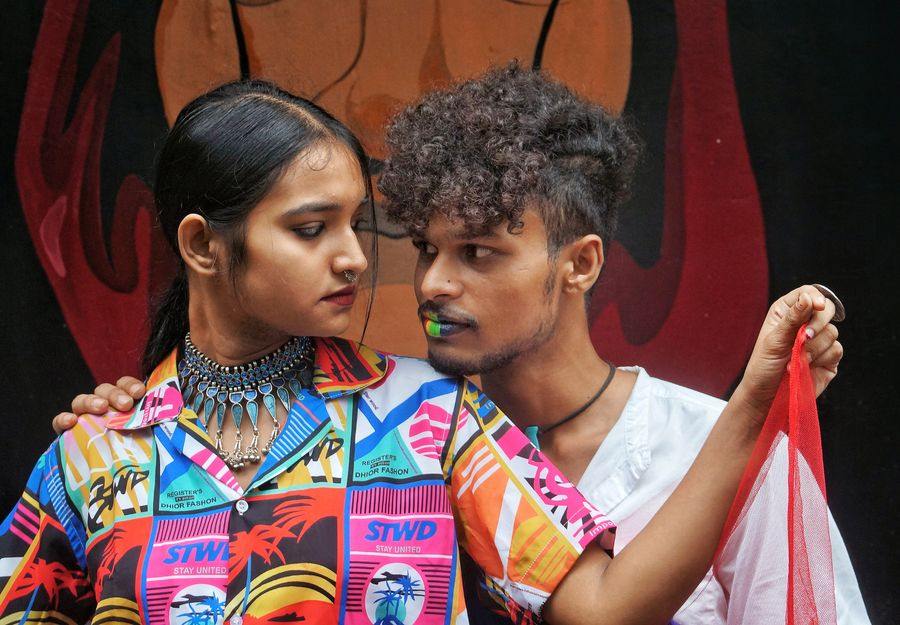 While Bahnishikha Das sported a rainbow shirt, (right) Saiyeb Akhtar had painted his lips with a rainbow. The students of Jadavpur University posed in front of graffiti of a Dali mask, a global symbol of resistance. “The Pride Parade was all about acceptance. Love is love, and nothing should come between it. We believe in this because it is about treating all of us equally,” said Das