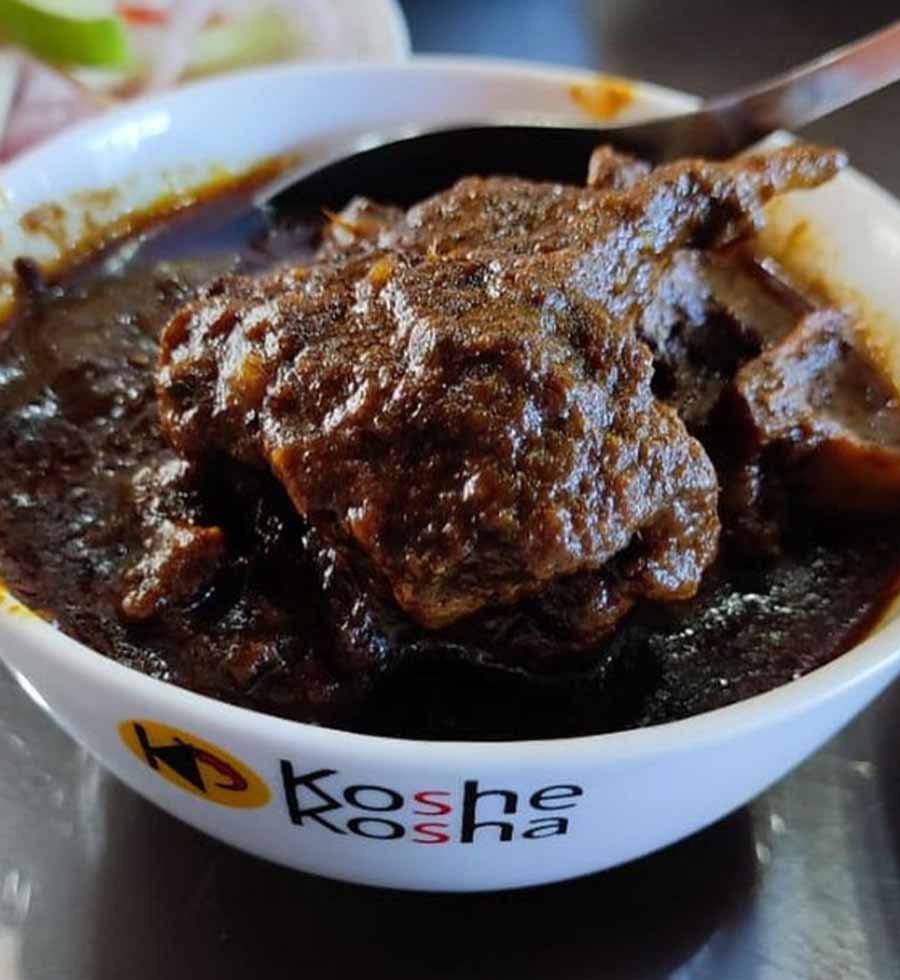 KOSHE KOSHA: If you love a luxuriously fatty kosha mangsho, you will love this. The gravy is infused with the fat from the mutton and the spices in which the meat is stewed. The flavours are balanced and perfect for your Sunday mutton cravings.