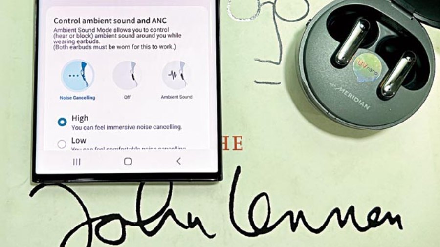 To get the most out of the wireless earbuds use the LG Tone Free app