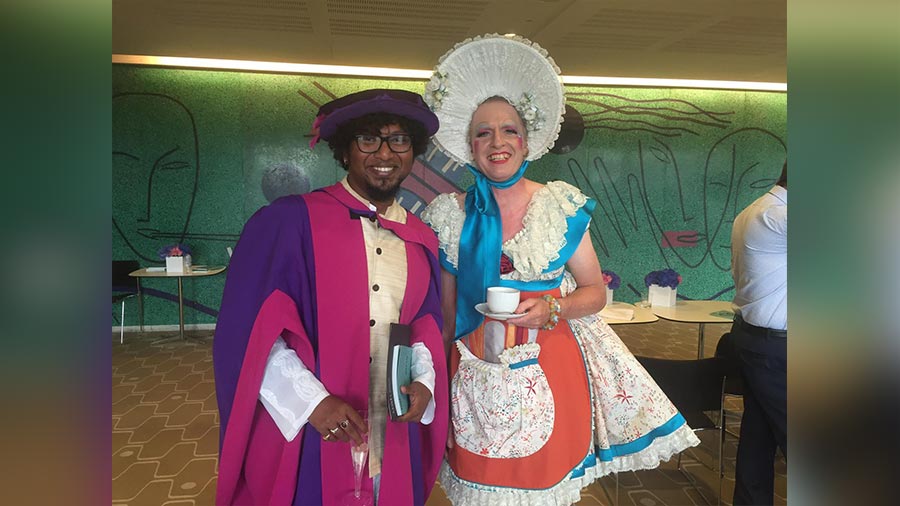 Rohit with English artist Grayson Perry on his PhD graduation day 