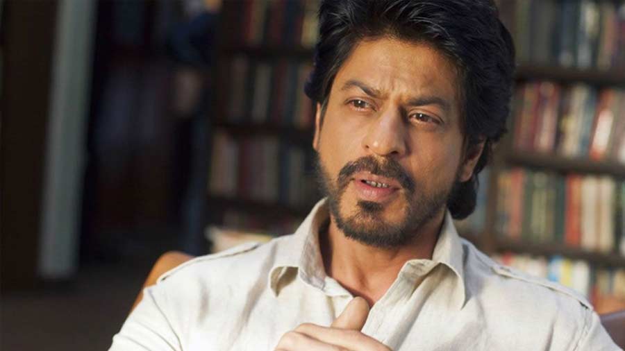 Bollywood superstar Shah Rukh Khan had tested Covid positive few days back, the confirmation of his coronavirus diagnosis came in the form of a tweet from West Bengal Chief Minister Mamata Banerjee who wished him a fast recovery.