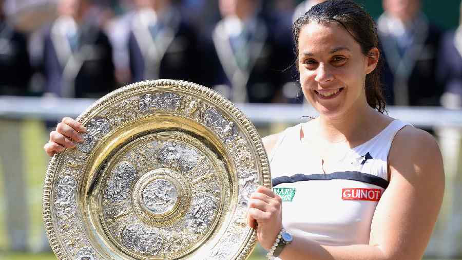 France's Marion Bartoli won the 2013 edition beating Germany's Sabine Lisicki in straight sets.