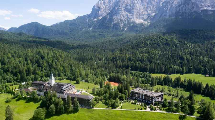 G7 leaders will convene at Schloss Elmau from Sunday