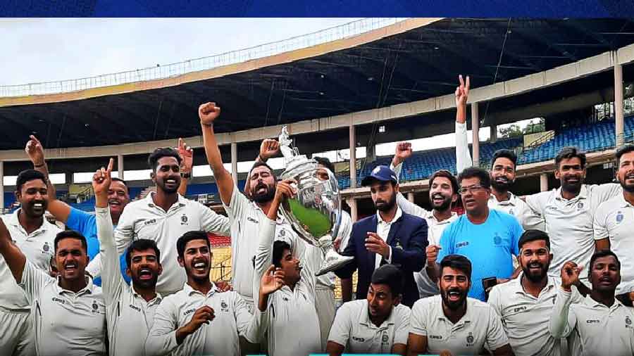 The triumphant Ranji Trophy-winning Madhya Pradesh side