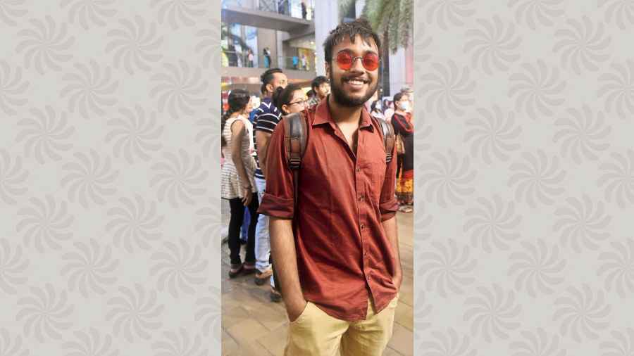 Rapper Cizzy was present on the second day. “I was there primarily to watch Bidisha and Joesjoint perform. I really loved the previous act as well, especially the rendition of Dinae dinae by Papon and the use of SD Burman’s classic Rongila in the interlude. Bidisha’s originals from her latest EP and the electronic rendition of semi-classical songs were also amazing,” he said.