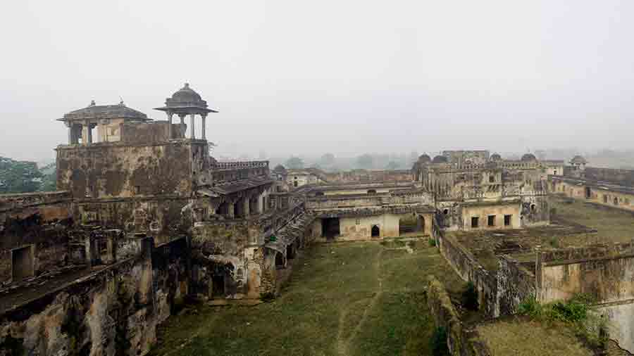 The massive Rohtasgarh Fort 