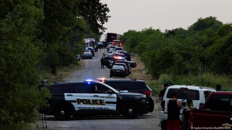 texas-over-40-people-beleived-to-be-migrants-found-dead-inside-truck