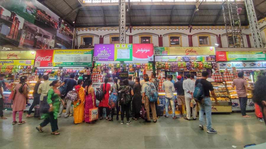 At stations like Howrah and Sealdah, food courts and branded food stalls have changed the entire food scene