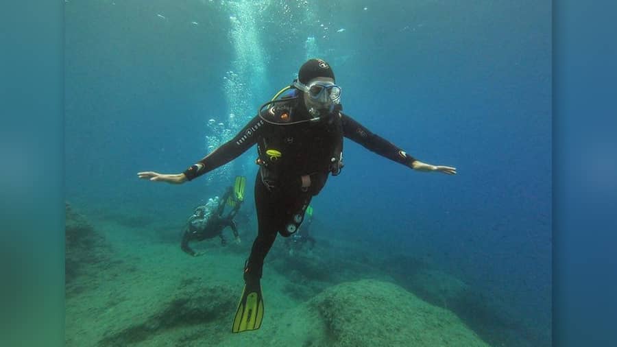 Mood: “There are days when the stress just needs to be silenced!” Place: La Vila Joiosa in Spain. “Jee Le Zara” done right and we are taking notes, Malti’s mommy
