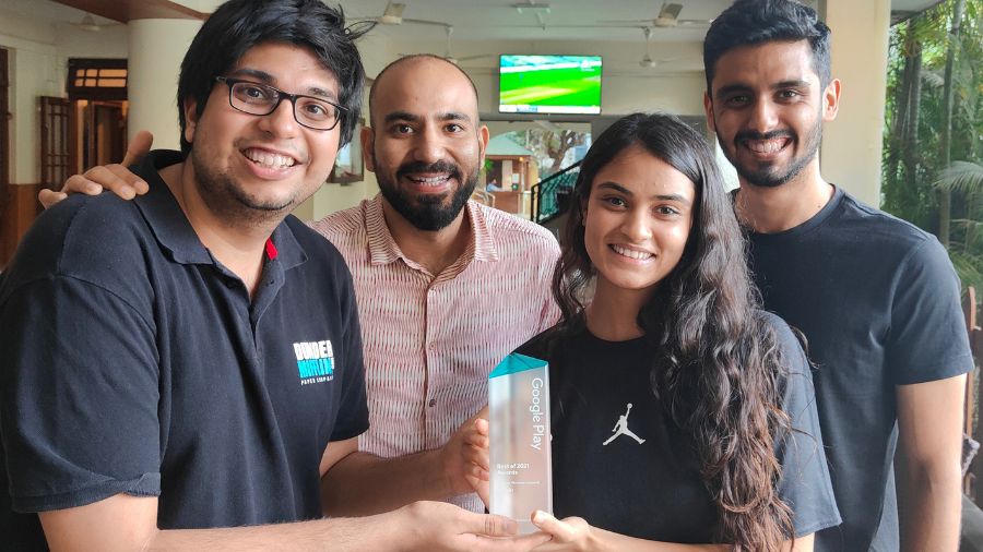 The Evolve team with the ‘Google Play’s Best Of 2021’ in India award