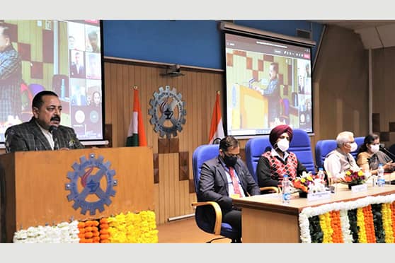Union minister of science and technology Jitendra Singh announces the winners of CSIR Jigyasa Vigyan Mahotsav 2022