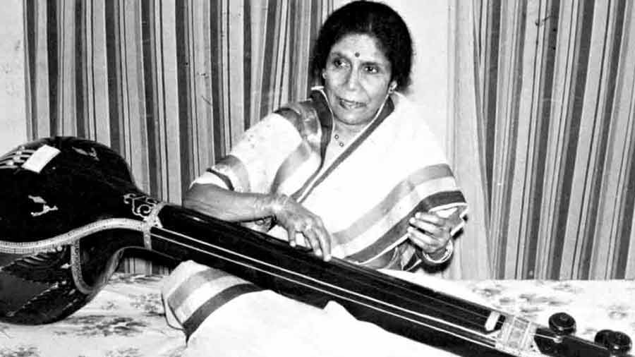 ‘The tanpura played a key part in shaping Sandhya di’s immortal voice’  