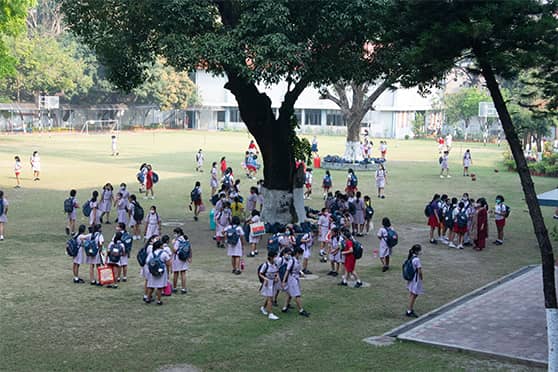 The lawn of Modern High School for Girls is buzzing once again. Students of all classes were present on the campus on March 3 after a gap of two years. The school has been calling back students in phases. 