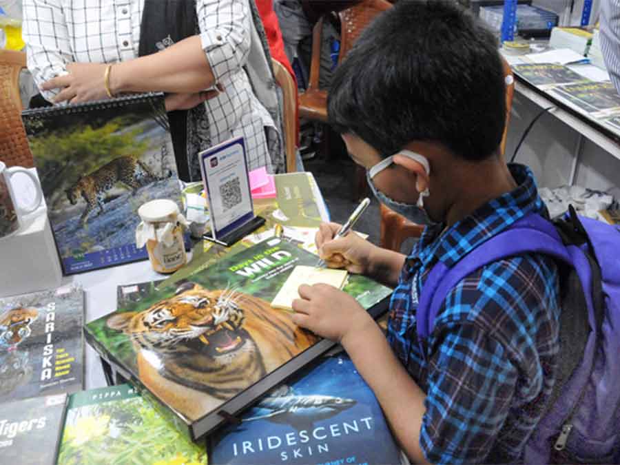 A little visitor at the 45th International Kolkata Book Fair on Thursday 