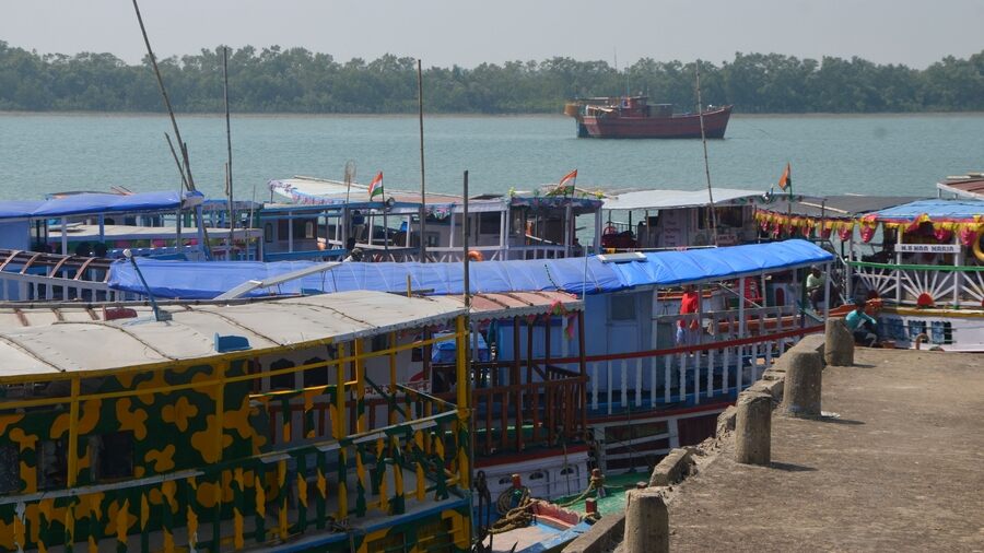  Jharkhali jetty, where ferries depart for a tour of the Sunderbans. The meandering waterway is a confluence of many smaller rivers