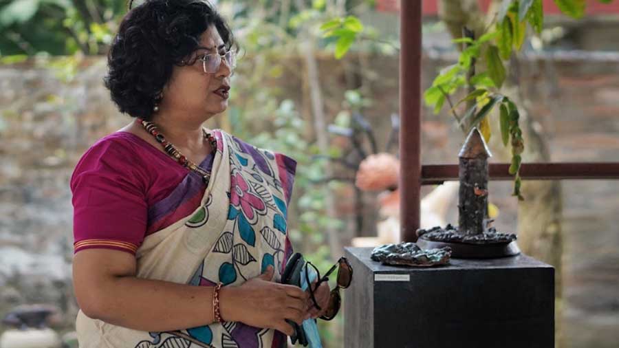 Chitrali Mukhopadhyay talks about why old houses, which is depicted in her works, fascinate her 