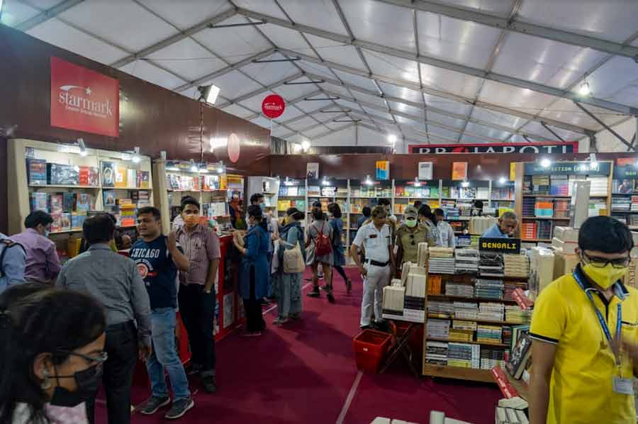 The view inside the spacious Starmark stall in Hall 2, not quite jam-packed, but with a steadily  building crowd on Friday afternoon 