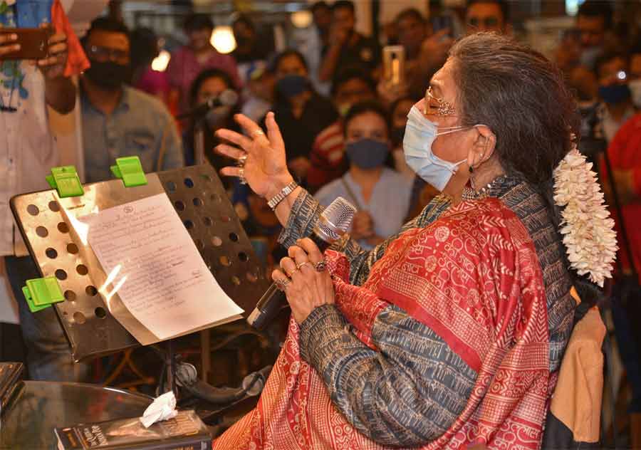 CROONING DIVA: Usha Uthup sings at the launch of her biography ‘The Queen Of Indian Pop: The Authorised Biography Of Usha Uthup’ at the Oxford Bookstore on Park Street on Thursday, February 3