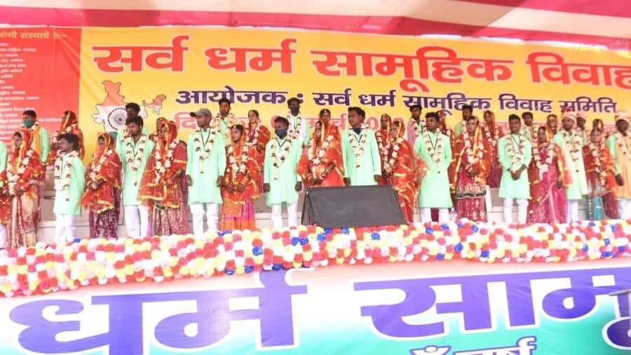 Couples at the marriage ceremony in Dhanbad on Sunday