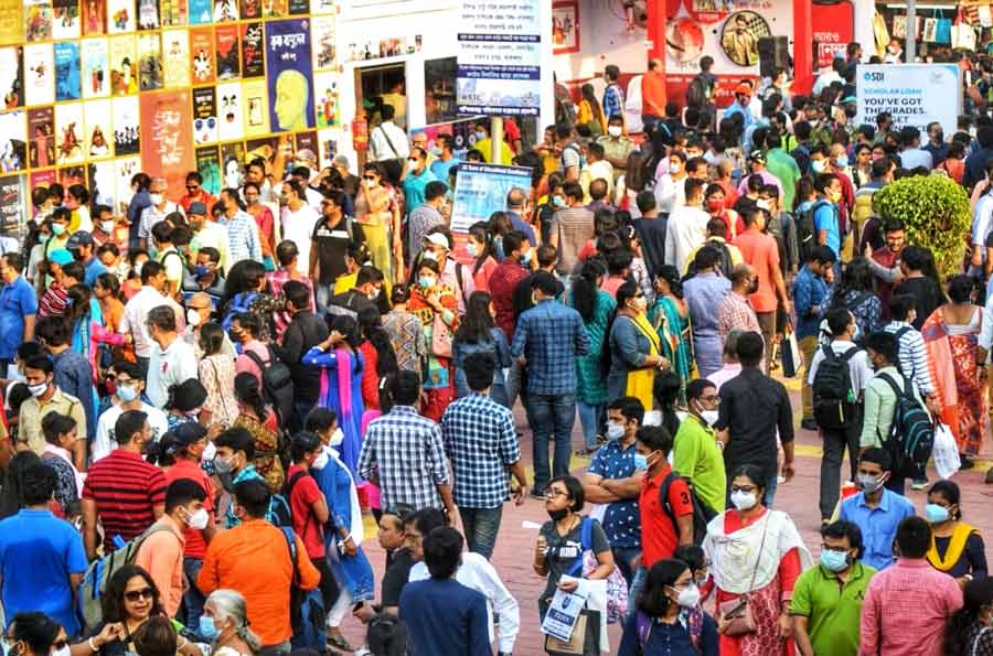 Bibliophiles swarm the Central Park ground on Sunday for the 45th International Kolkata Book Fair. According to an estimate, over six lakh people have already visited the book fair since it began on February 28