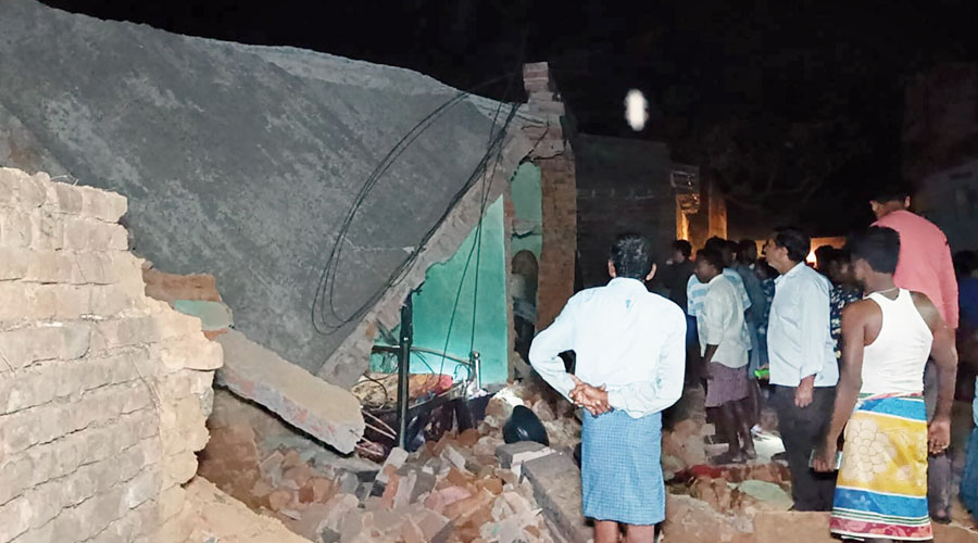The house that collapsed after the cooking gas cylinder’s explosion at Jamuria. 