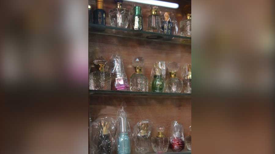 Multiple fragrances of ‘attar’ on display at Asghar Ali Mohammed Ali Brothers