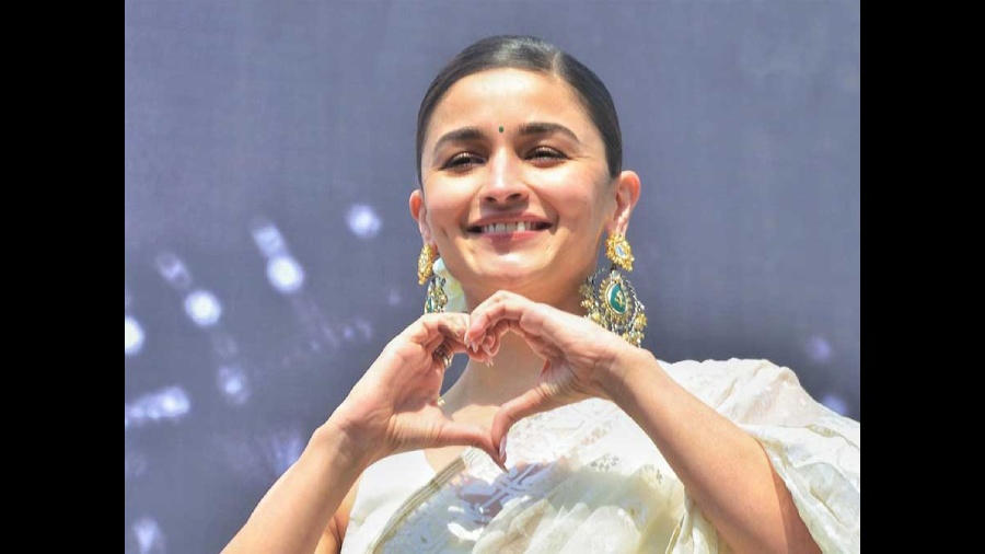 900px x 506px - Alia Bhatt - Celebrity Circus: March 15 is Alia Bhatt's birthday, she makes  new beginnings in her 10th year as an actress - Telegraph India