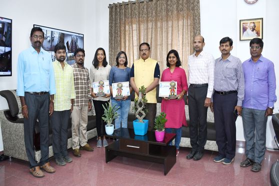 The winning team along with faculty members of NIT Andhra Pradesh. 