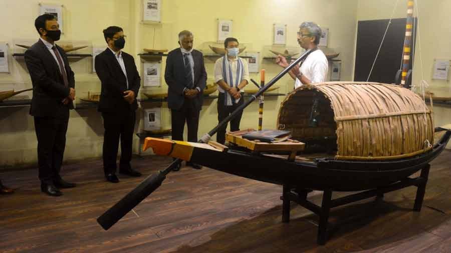 Maritime researcher Swarup Bhattacharyya (extreme right) guides senior officers of the Bangladesh high commission through a ‘Boat Heritage cum Museum Awareness Walk’ on Saturday. The main theme of the walk was ‘A peek into the Indo-Bangladesh riverine economy down the ages’ . The short walk was a joint initiative of the Cultural Research Institute of the West Bengal government and Bespoke Art & Unique Legacies. 