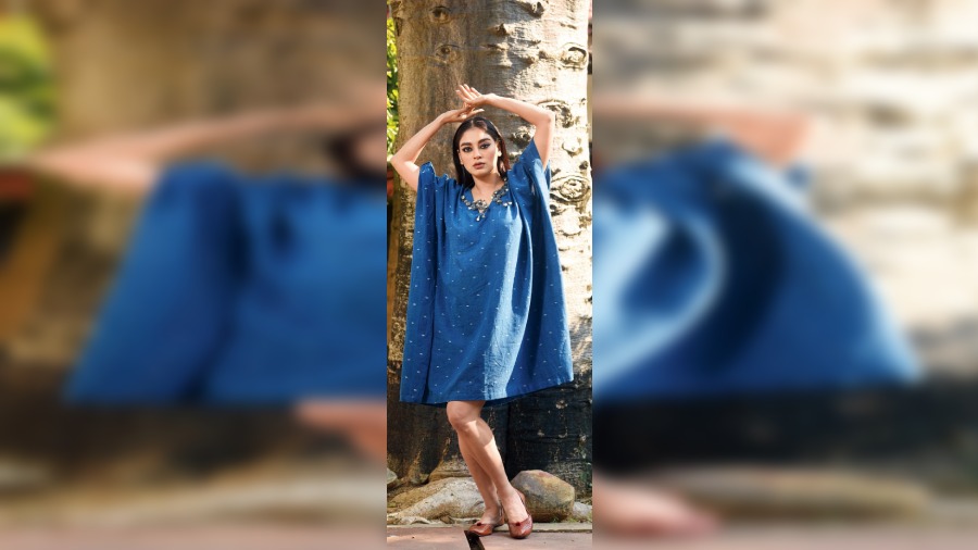 I like handwoven stuff because that’s very easy and you just throw it on you and it looks so nice, whether it is a sari, dress, salwar or a jumpsuit. It is comfortable also, it is fashion with ease for me — Bibriti Chatterjee on her spring-summer wardrobe
