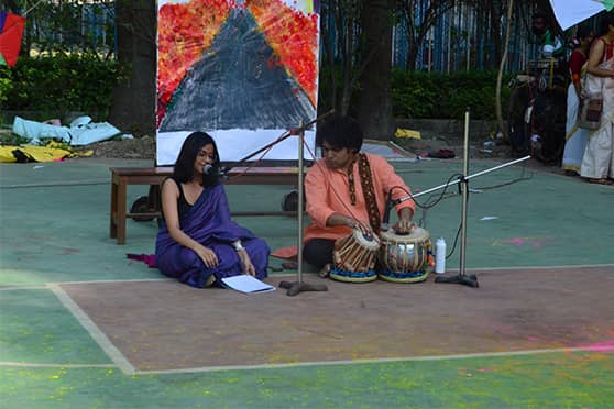 Students took part in a cultural programme. 