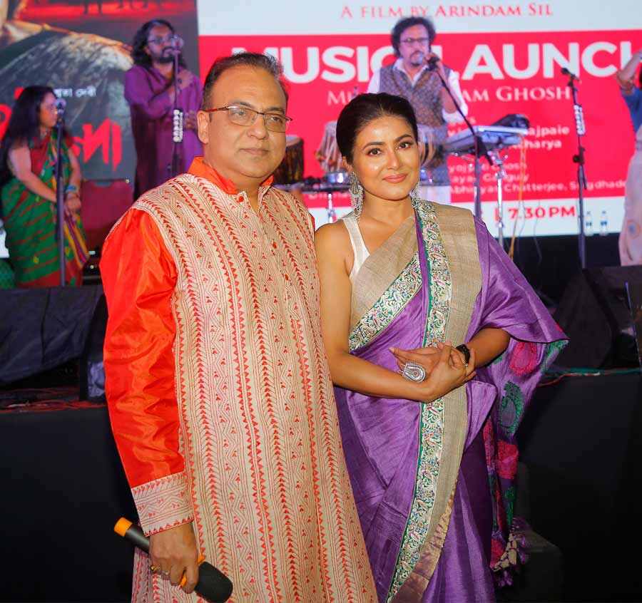 IN MEMORIAM: (From left) Film director Arindam Sil and actor Gargee Roy Chowdhury at the music launch of the movie ‘Mahananda’, which is inspired by the life and times of social activist-author Mahashweta Devi, at a city club on Monday, March 14. ‘Mahananda’ will hit the theatres on April 8