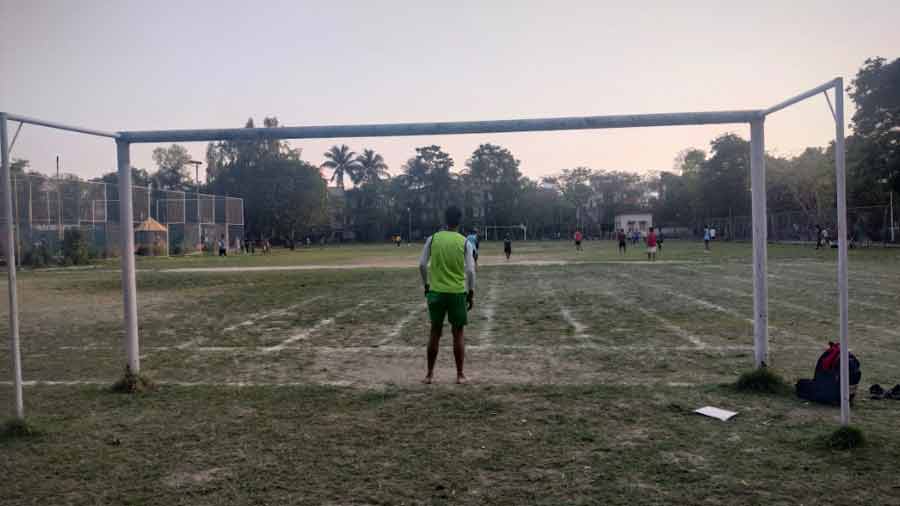 At FE Park, if you look beyond the goalkeeper guarding his goal post, you will see a batsman taking guard at a pitch that cuts through the middle of the field. Somehow it never seems to be a problem, barring the occasional incident where the bat accidentally hits the football instead of the cricket ball!