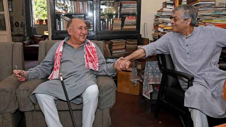  Sandip Ray and Victor Banerjee reunited in Satyajit Ray’s study 