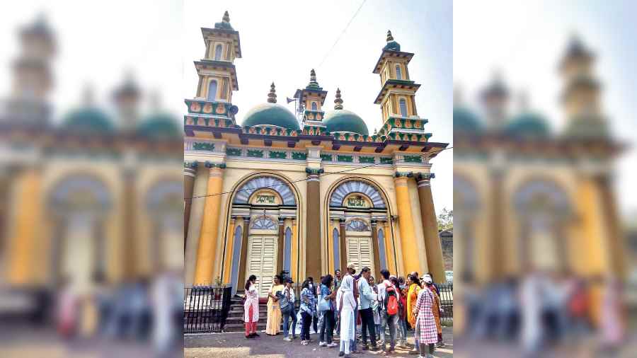 The college students at Shahani Begum Masjid in Kidderpore, part of the Exploring the Diversity of Kolkata-23 walk  on Tuesday.
