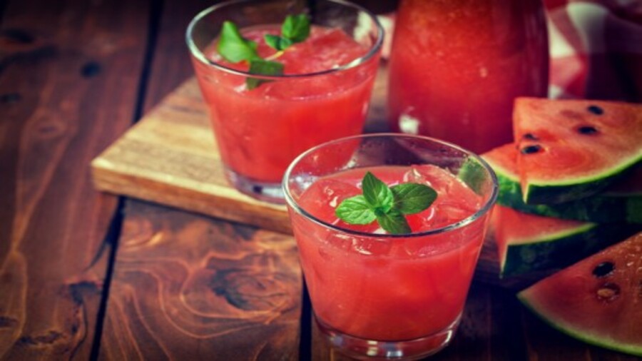 Tarmuj’er Sherbet: Sipping chilled watermelon juice from a mason jar or a cool glass is almost therapeutic. Another hassle-free drink with simple ingredients, all you need is some de-seeded tormuj or watermelon, a pinch of salt and sugar, a little jaljeera powder and you’re set!