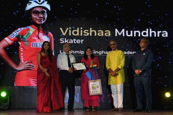 Vidishaa Mundhra, a Class IX student of Lakshmipat Singhania Academy, Kolkata, is a  roller skater. The award was received by her mother. 