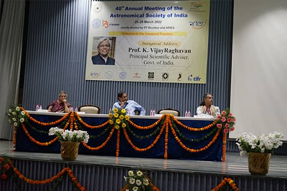 New trends in major areas of astronomy being discussed at the 40th annual meeting of the Astronomical Society of India.