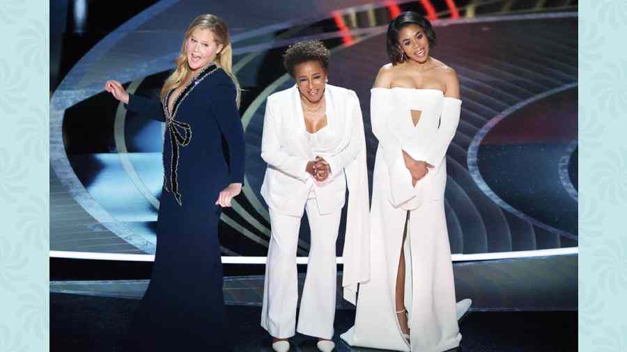 (L-R) Amy Schumer, Wanda Sykes and Regina Hall