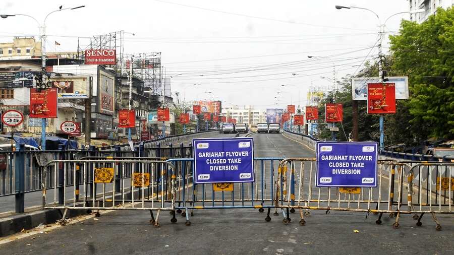 The Gariahat flyover, which was closed to traffic since Friday night, reopened on Tuesday morning