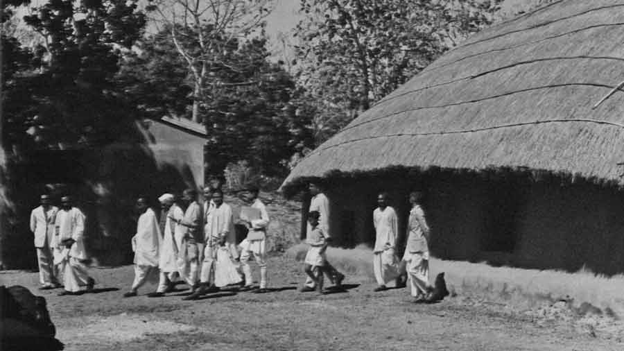 Prime Minister Nehru at Sriniketan, 1952