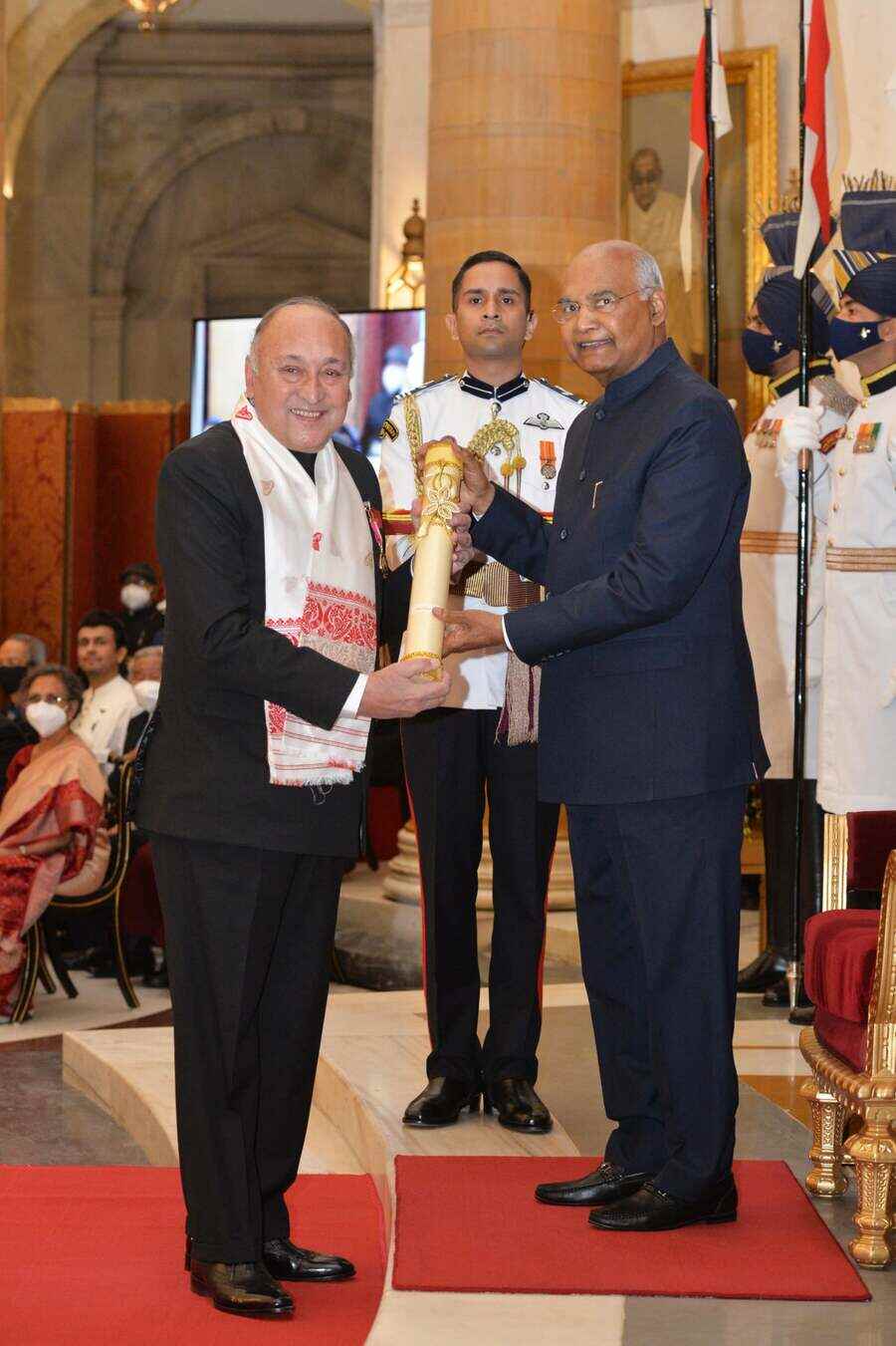 Veteran actor Victor Banerjee receives the Padma Bhushan, India’s third-highest civilian award, from President Ram Nath Kovind at Rashtrapati Bhavan in New Delhi on Monday